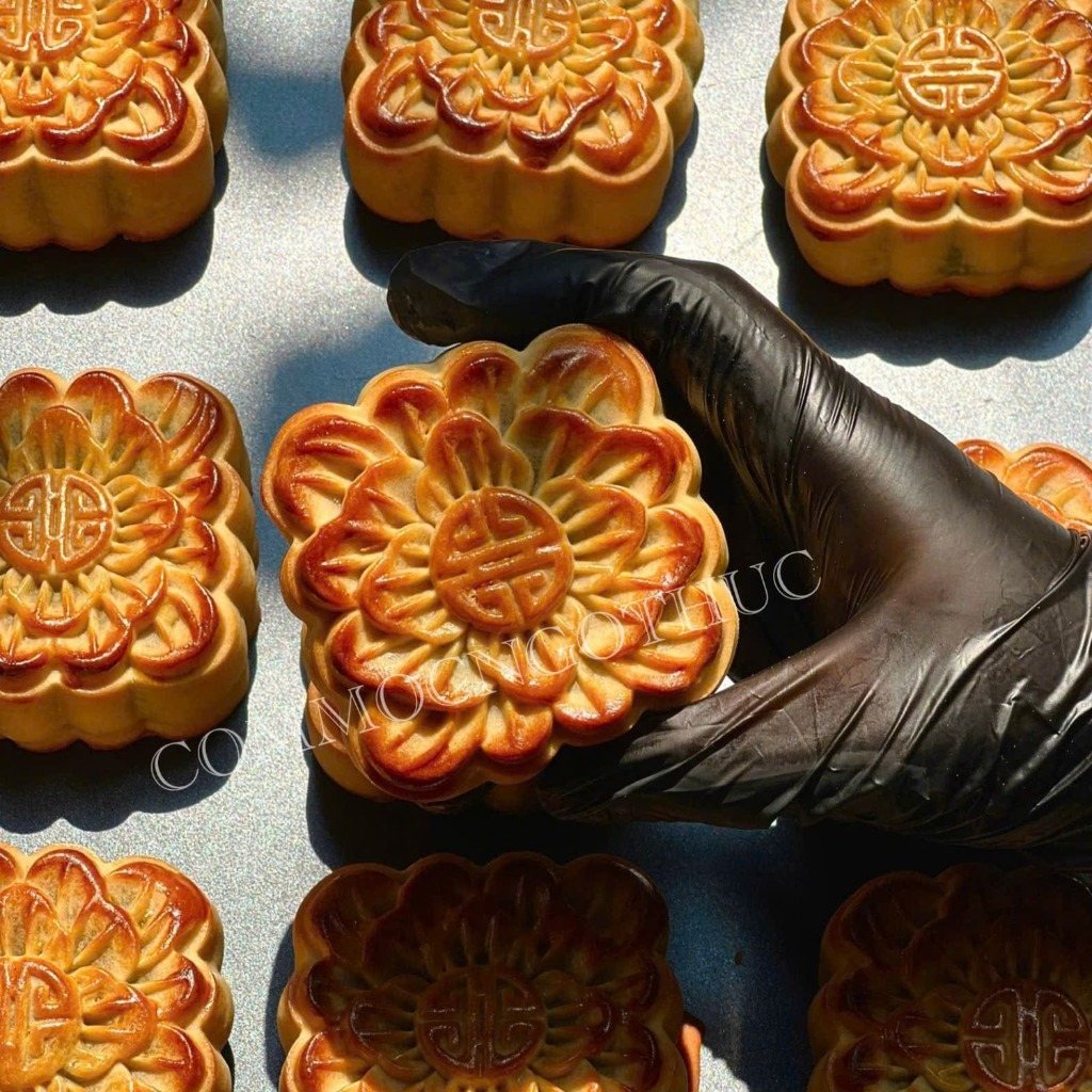 Bánh Trung thu cốm mộc
